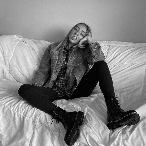 Meet your Posher, Jayden - Picture 1 of 1